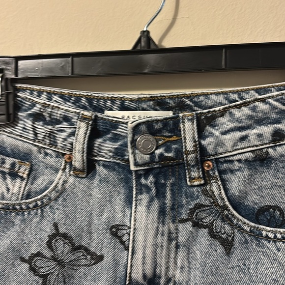 PacSun Blue Jean Shorts Distressed Cuffed Hem - Picture 7 of 13